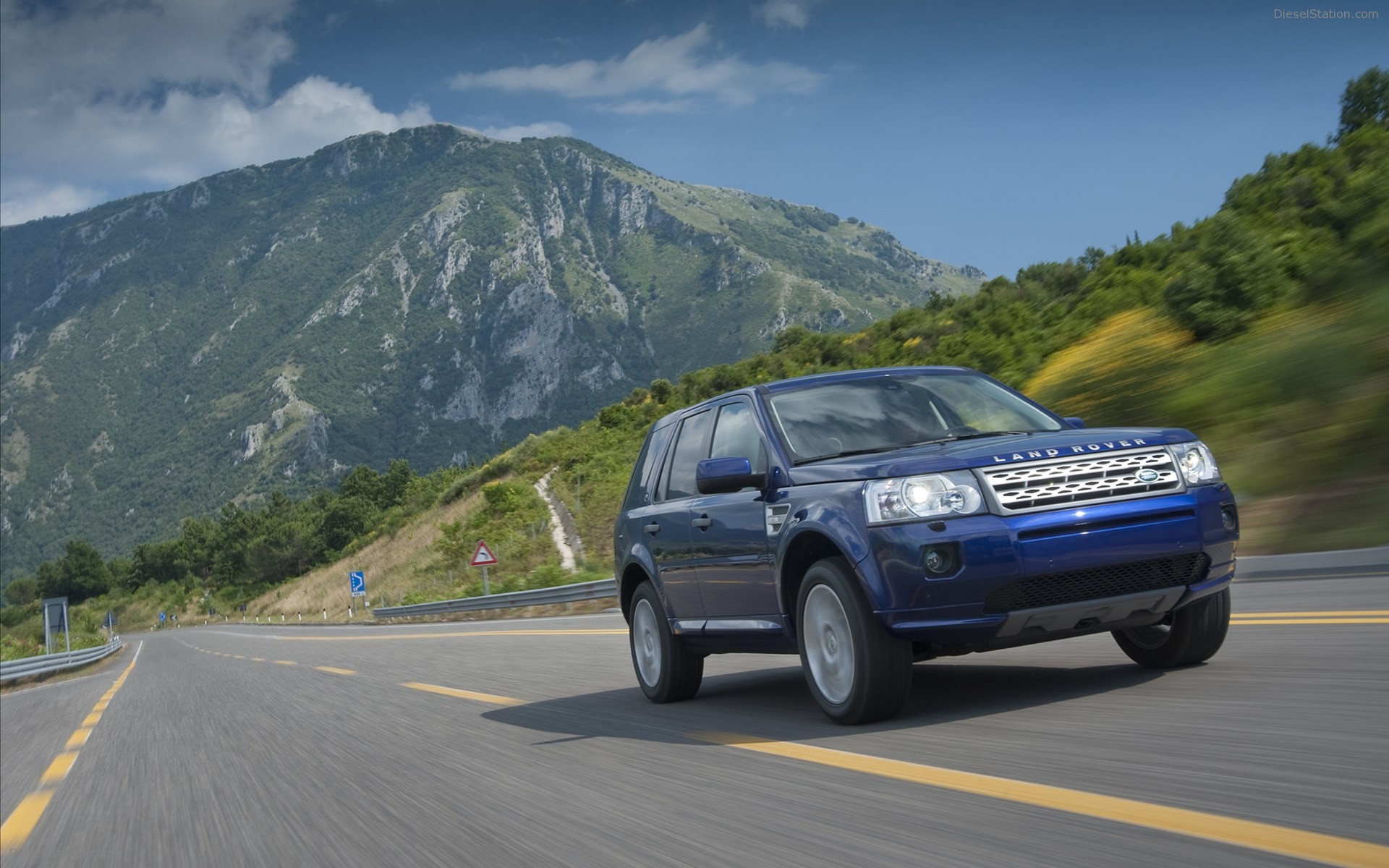 Land Rover LR2 2011